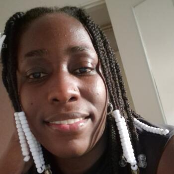 Babysitting job in Poitiers: babysitting job Leanne