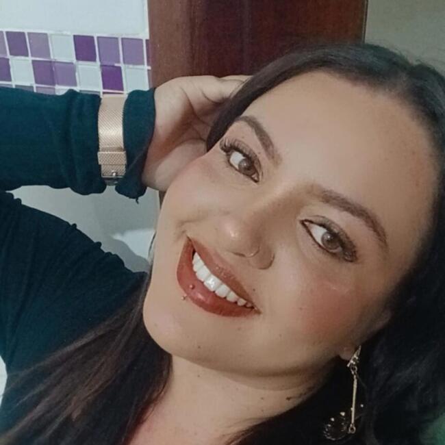 Babysitter in Poços de Caldas: Mariana