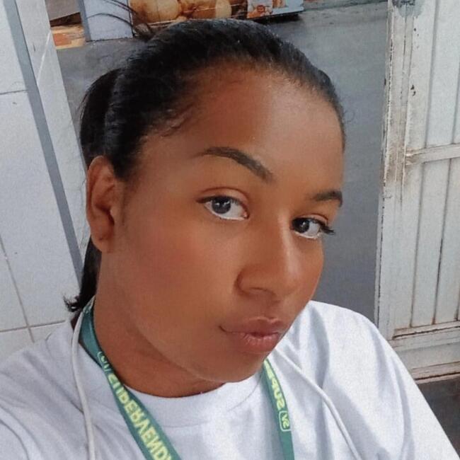 Babysitting job in Brasília: Yorrana