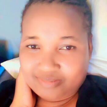 Babysitter in Goodwood (Western Cape): Primrose