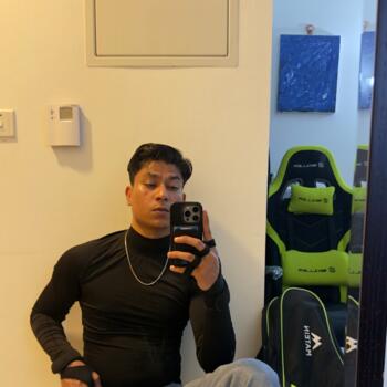 Babysitter in Dubai: Ahmed