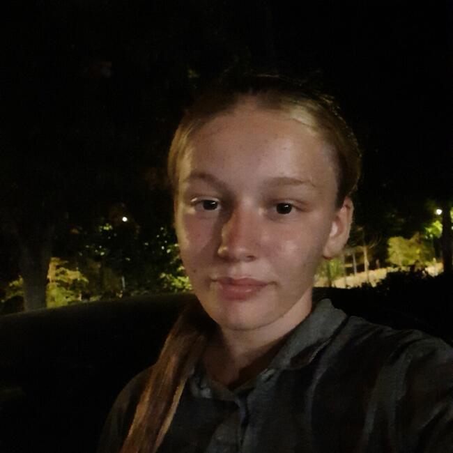 Babysitter in Angers: Melinda