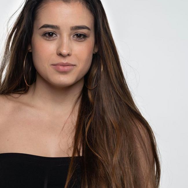 Babysitter in Brügge: Lana