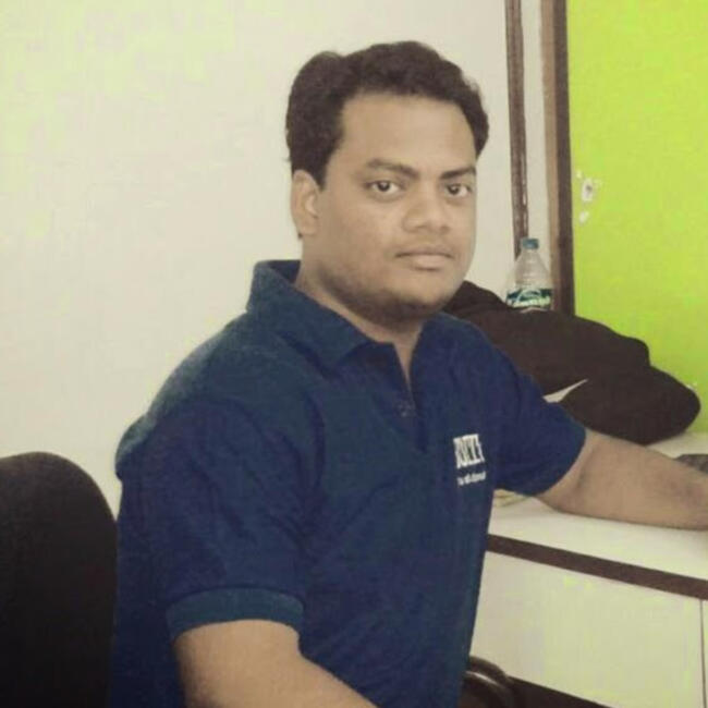 कोलकाता में बेबीसिटिंग की नौकरी: Vishwajeet