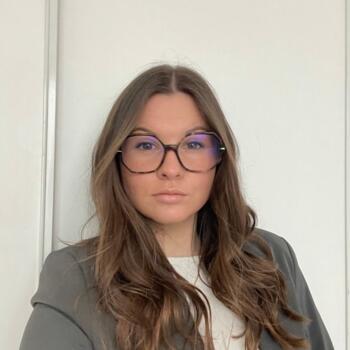 Babysitter in Nantes: Malorie