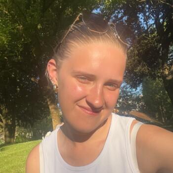 Babysitter in Beauvais: Julie