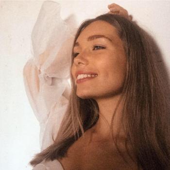 Lille 베이비시터: Laura