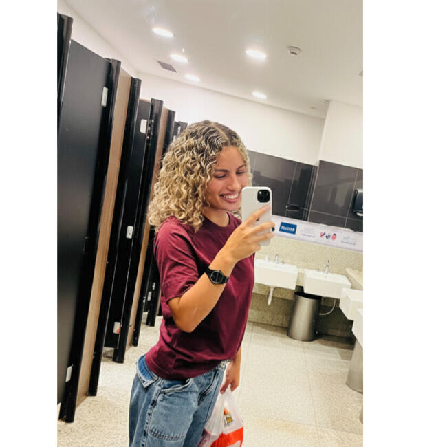 Babá em Rio Branco: Julianna