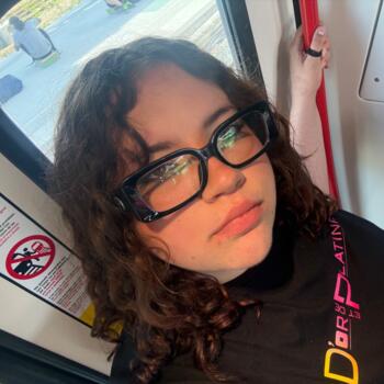 Babysitter in Beaucaire: Clara