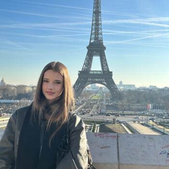 Babysitter in Saint-Sulpice (Canton de Vaud): Romane