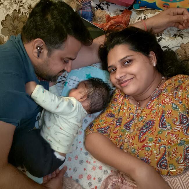 अहमदाबाद में बेबीसिटिंग की नौकरी: Hinal