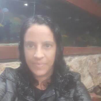 Babysitter in Votuporanga: Debora