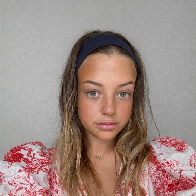 Babysitter in Le Cannet: Romane