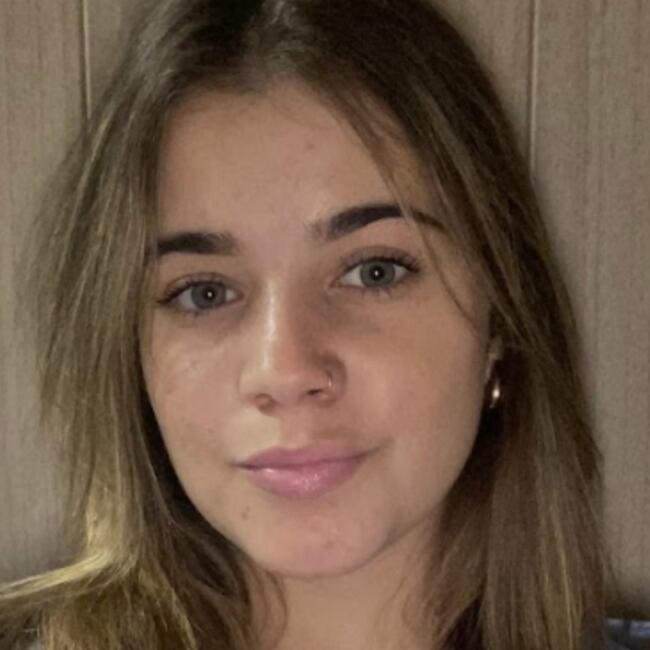 Babysitter in Girona: Maria