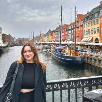 Baby-sitter in Roubaix: Rebecca