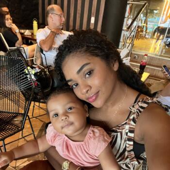 Babysitting job in Soledad: babysitting job Janell