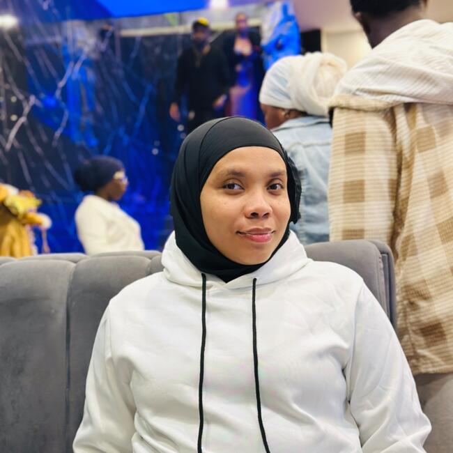 Babysitter in Besançon: Moina Bahyrati