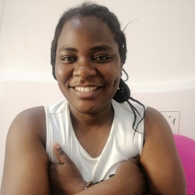 مربية أطفال في الرياض: SHARON KALILI