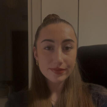 Babysitter in Bordeaux: Daphné