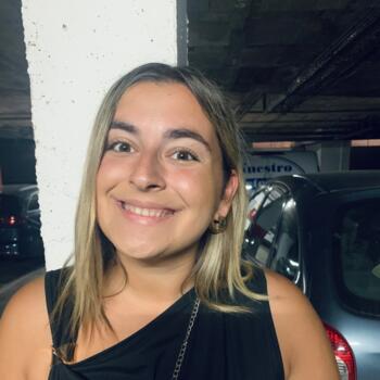 Babysitter in Seville: Victoria