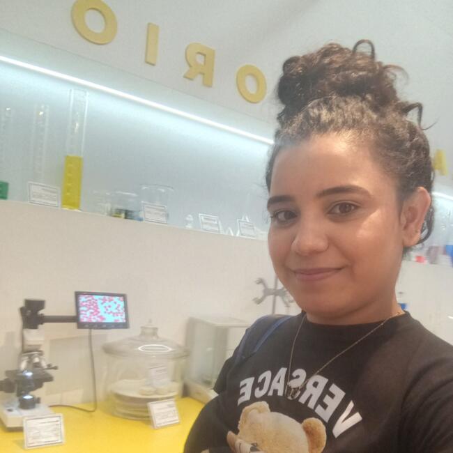 Babysitter in Caracas: Yelianny Luzardo