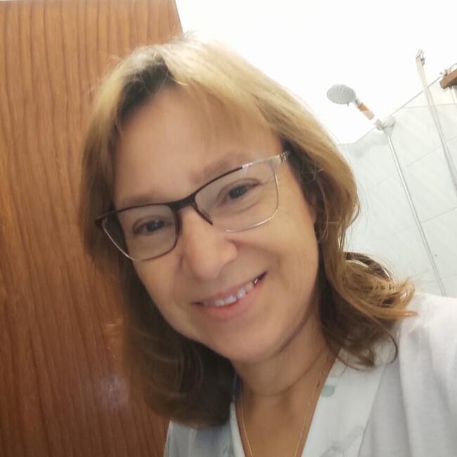 Babysitter em Coimbra: Dóra