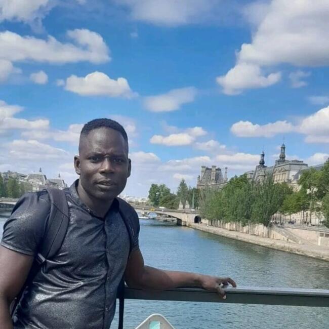 Babysitter in Brassac-les-Mines: Cristian