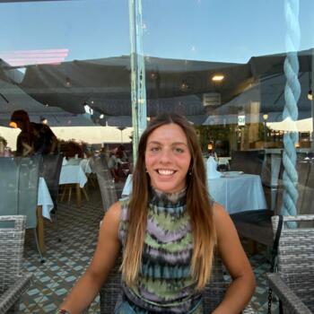 Babysitter in Cascais: Carolina
