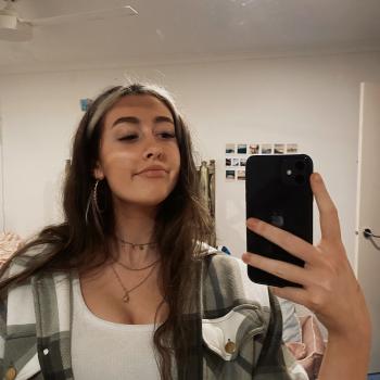 Babysitter East Melbourne: Jade