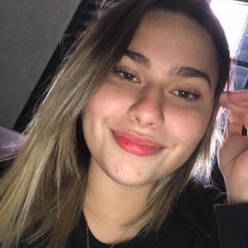 Babá em Porto Alegre: Emanuelle