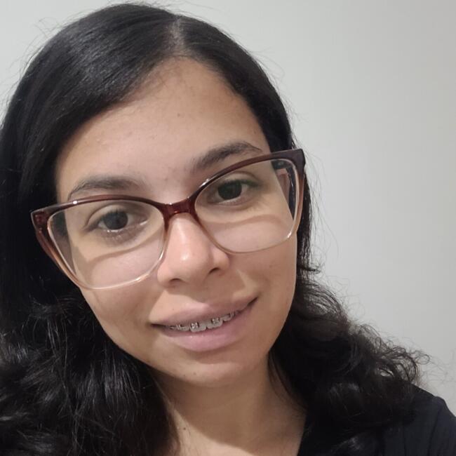 Babá em Uberaba: Kamila