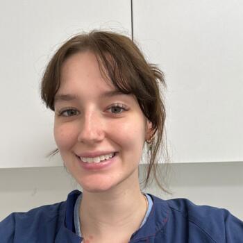 Babysitter in Sydney: Beth