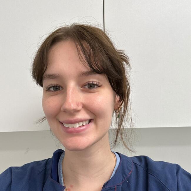 Babysitter in Sydney: Beth