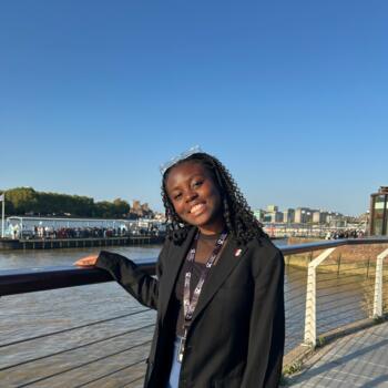 Babysitter in Le Mée-sur-Seine: Sarah