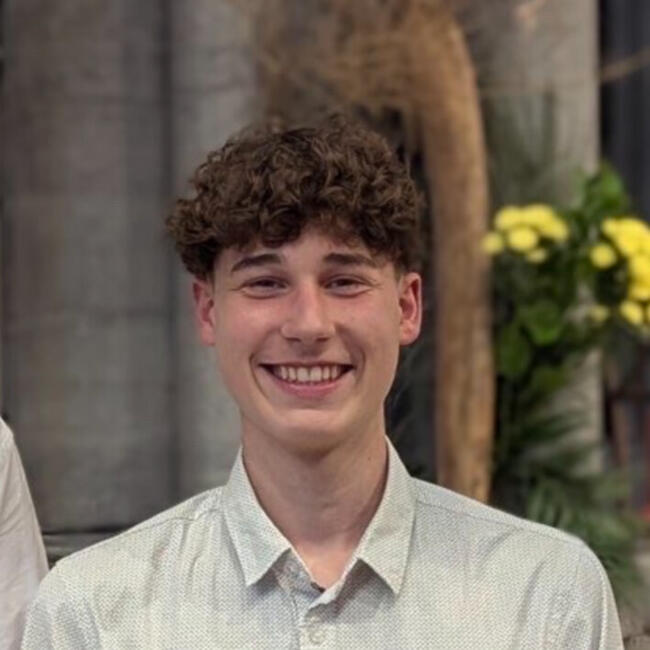 Babysitter in Leers: Julien