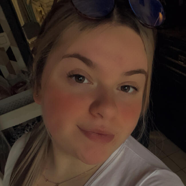 Babysitter in Huy: Mélanie