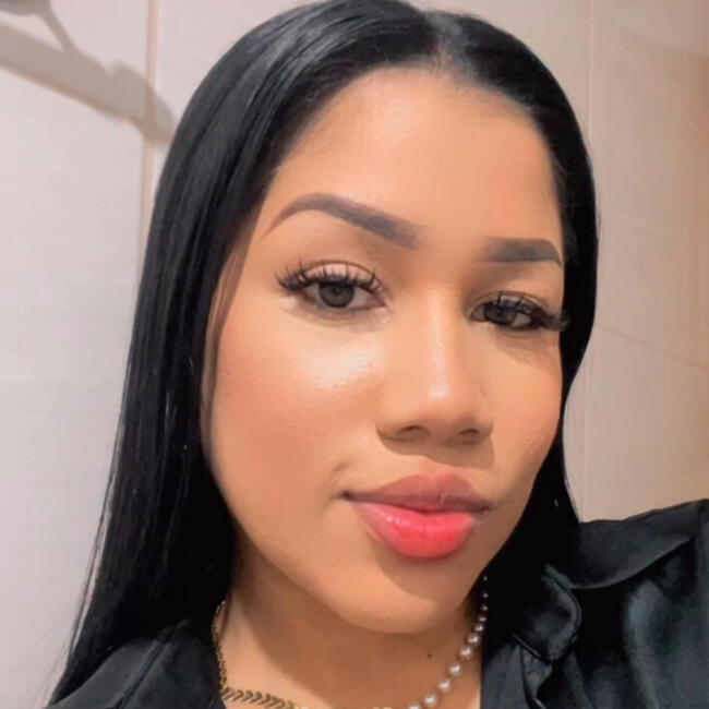 Babysitter in David: Lil