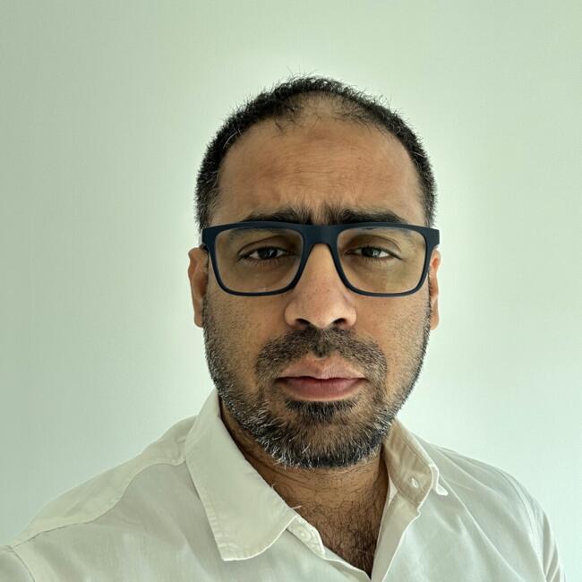 وظيفة جليسة أطفال في العين: Noman