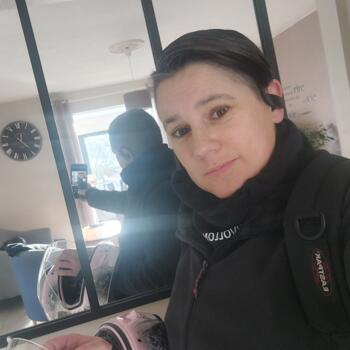 Babysitter in Ploufragan: Elodie