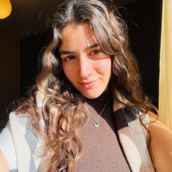 Babysitter in Agía Paraskeví (Αττική): Μαλβινα