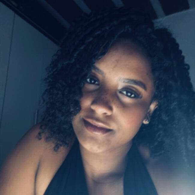 Babysitter in Betim: Ingrid