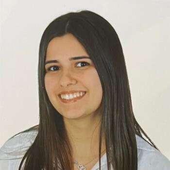 Babysitter in Alcanena: Inês