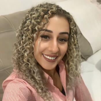 Babysitter in Colombo: Leticia