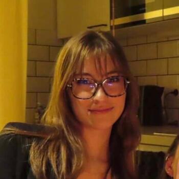 Babysitter in Brussels: Juliette