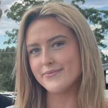 Nanny in Sydney: Laura