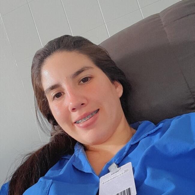 Babysitter in Içara: Yennifer