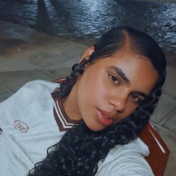 Babysitter in Maceió: Nicole Almeida
