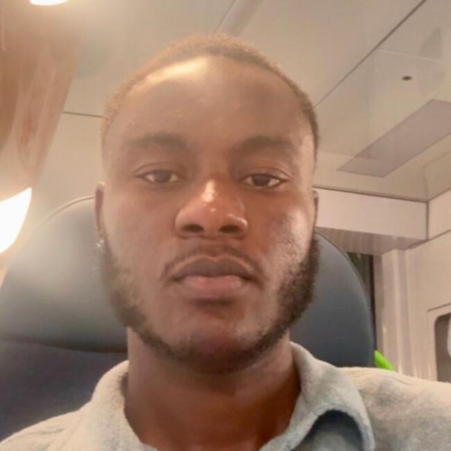 Babysitter in Le Havre: Djiby