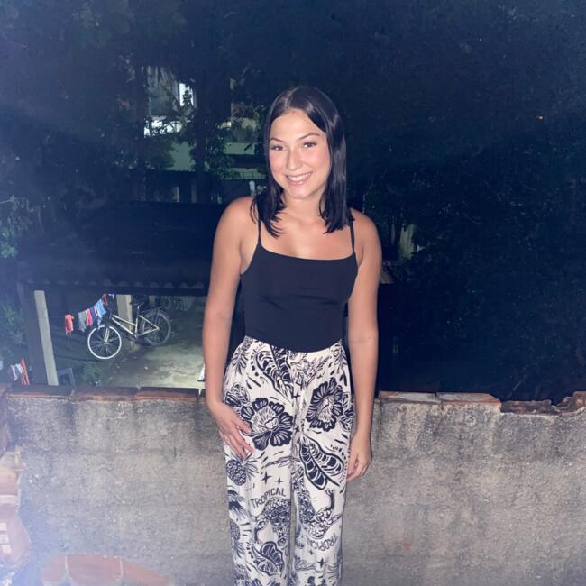 Babysitter in Itaguaí: Thalita