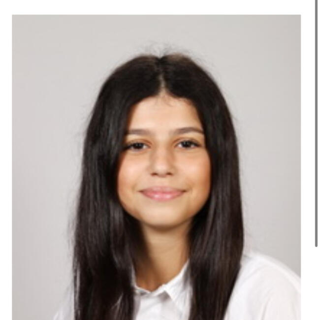 Babysitter in Puteaux: Myriam
